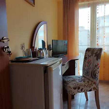 коста кърлев *